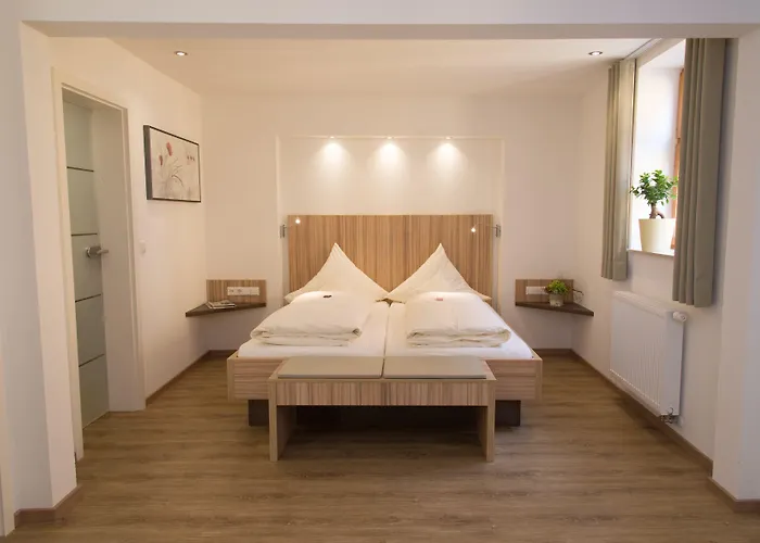 Deutsches Haus 4* 딘클스버