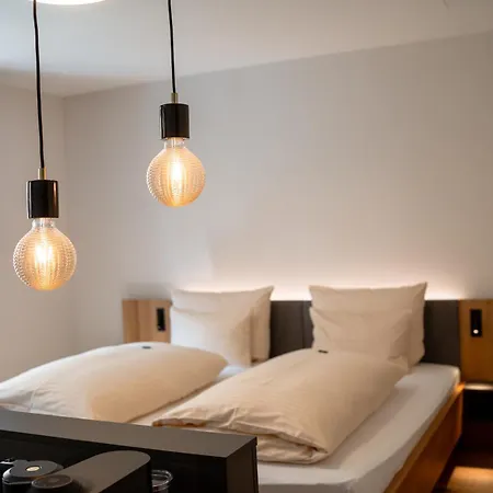 Ξενοδοχείο Deutsches Haus 4*