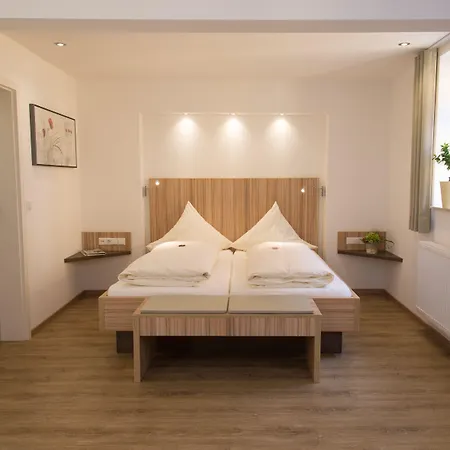 Deutsches Haus 4* Динкельсбюль