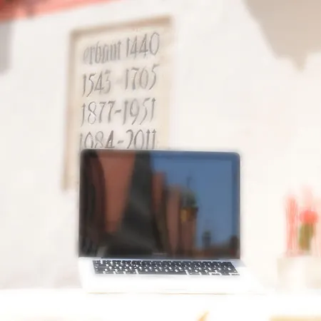 Deutsches Haus فندق دينكلسبهل
