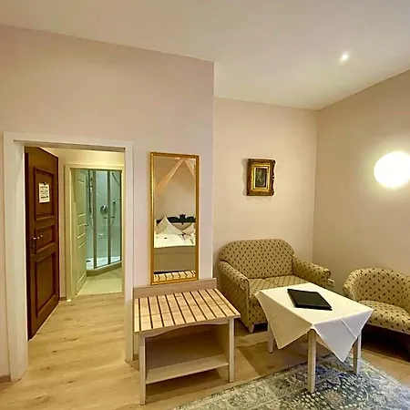 Deutsches Haus Szálloda 4*