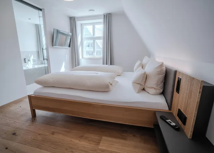 ホテル ドイツ ハウス ディンケルスビュール